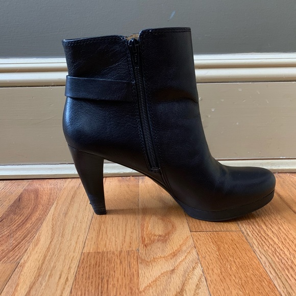 Nine West, Black High Heel Bootie, Size 9.5 - Picture 2 of 4